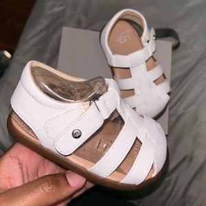 Brand new Ugg sandals toddler
